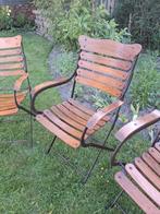 Inklapbare tuinstoelen van hout en metaal, Ophalen