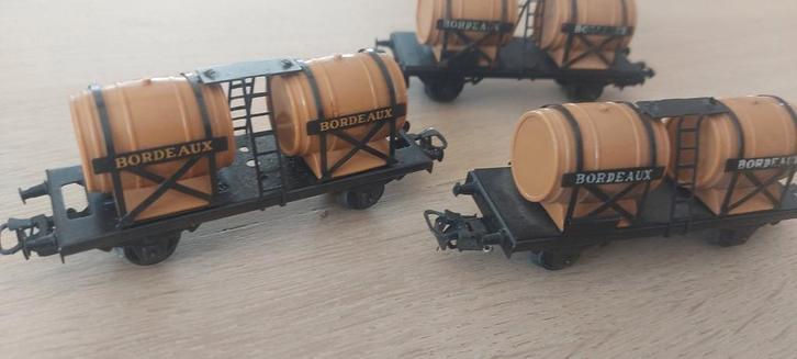 3 Märklin DB Bordeaux wijnwagens artikelnummer 4510, Hobby en Vrije tijd, Modeltreinen | H0, Zo goed als nieuw, Wagon, Wisselstroom