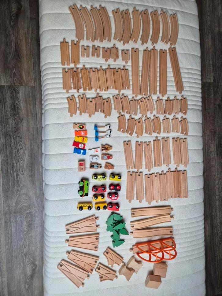 Houten Treinbaan Compleet met Treinen en Accessoires, Kinderen en Baby's, Speelgoed | Overig, Gebruikt, Jongen of Meisje, Ophalen