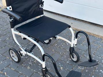 Ultra light reis Rolstoel van  Caremart beschikbaar voor biedingen
