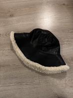 Stradivarius Black Faux Leather Bucket Hat with Cream Lining, Kleding | Dames, Hoeden en Petten, Ophalen of Verzenden, Zo goed als nieuw
