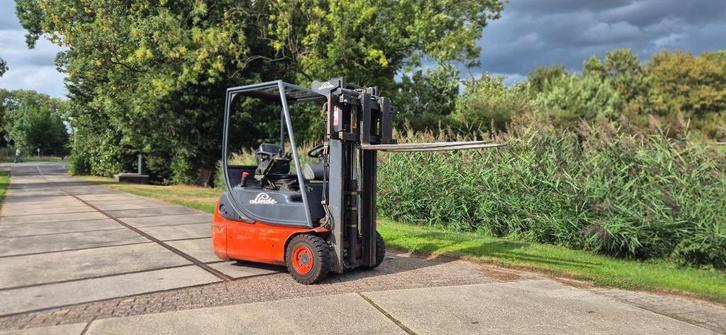 Heftruck Linde Palletheffer Elektrisch E16C BJ 2001 koopje, Zakelijke goederen, Machines en Bouw | Heftrucks en Intern transport