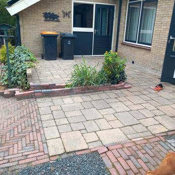 getrommelde bestrating beschikbaar voor biedingen