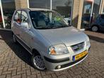 Hyundai Atos 1.1i Dynamic Young - AUTOMAAT - HOOGZITTER -, Auto's, Stof, Zwart, 4 cilinders, Origineel Nederlands