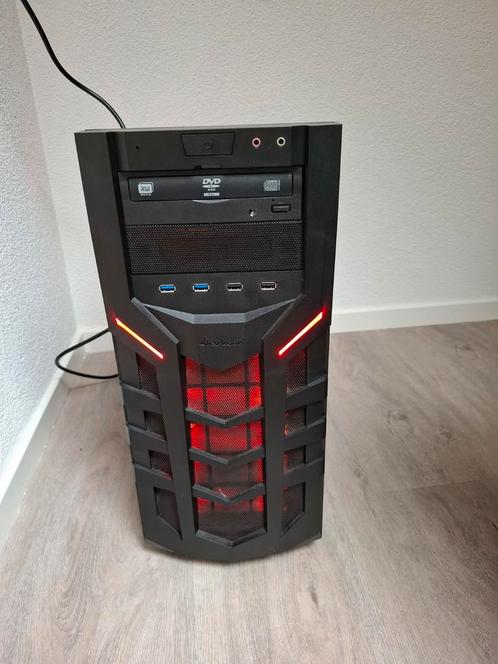 Sharkoon pc case met fans, Computers en Software, Computerbehuizingen, Zo goed als nieuw, Ophalen of Verzenden