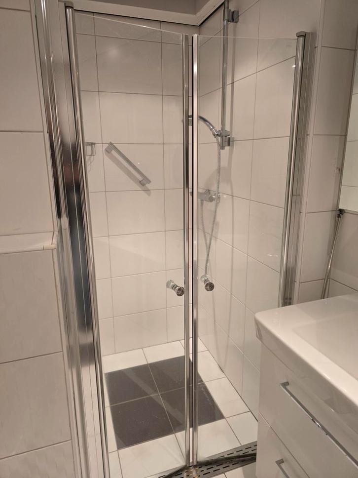 Douchedeur - Perfect voor uw badkamer!, Huis en Inrichting, Badkamer | Complete badkamers, Gebruikt, Met douche, Ophalen