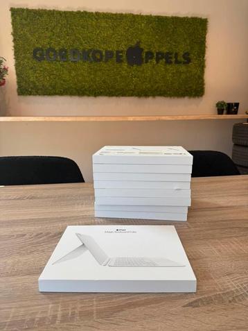 iPad Apple Magic Keyboard Folio A2695 beschikbaar voor biedingen