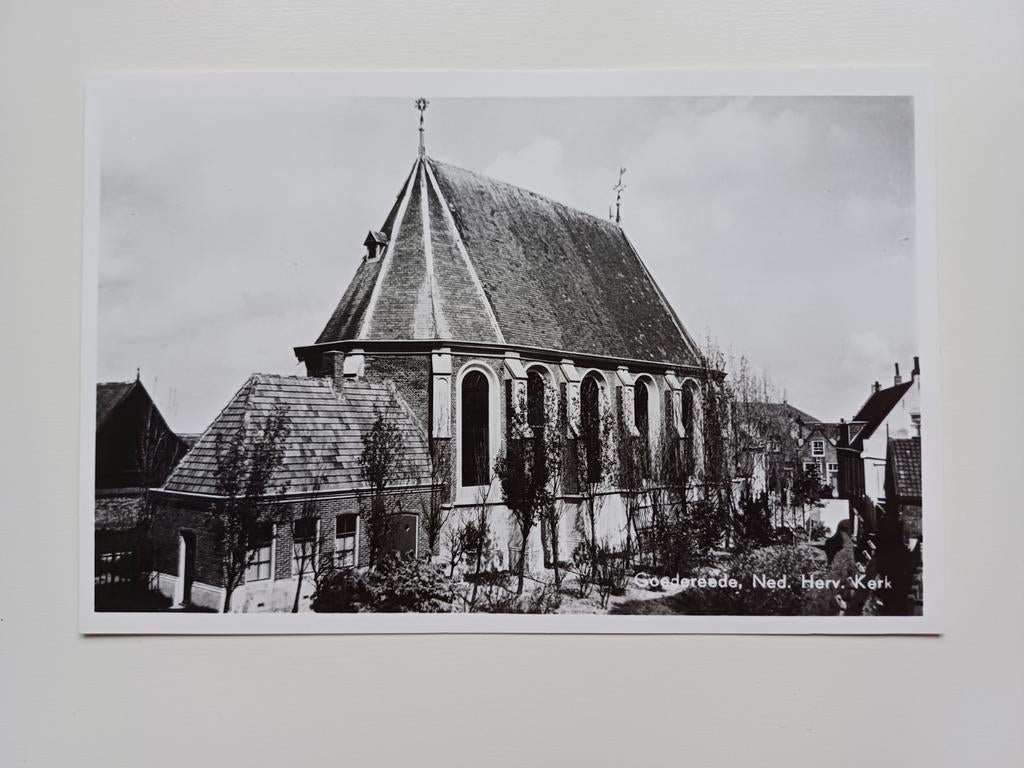 Foto ansichtkaart Goedereede, N.H. Kerk, Verzamelen, Ansichtkaarten | Nederland, Ophalen of Verzenden, 1960 tot 1980, Ongelopen