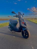 Piaggio zip full option, Fietsen en Brommers, Ophalen, Zo goed als nieuw, Benzine, Zip