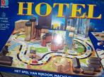Hotel - MB Spellen, Hobby en Vrije tijd, Gezelschapsspellen | Bordspellen, Ophalen of Verzenden, Zo goed als nieuw