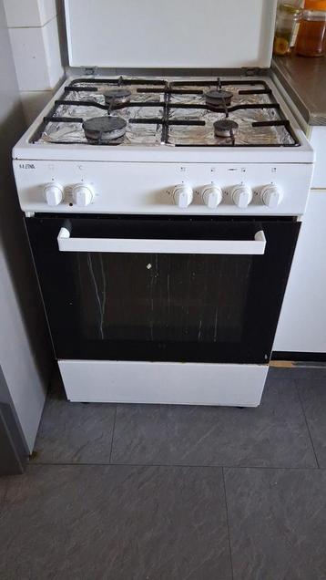 ETNA gasfornuis met oven te koop beschikbaar voor biedingen