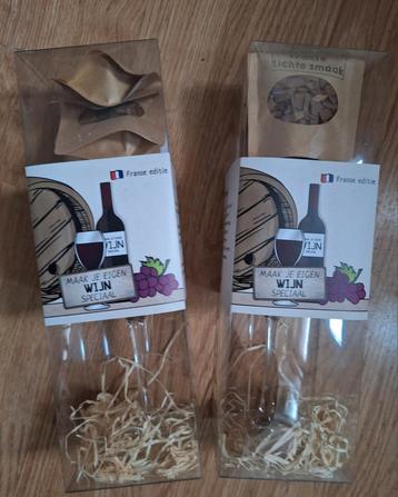 Cadeauverpakking zelf wijn maken, incl smaak zakjes,wijnglas beschikbaar voor biedingen