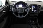 Volvo XC40 T2 AUT. MOMENTUM CORE -NAVI|CARPLAY|CRUISE|ELEK.A, 12 maanden, Gebruikt, Euro 6, Leder en Stof