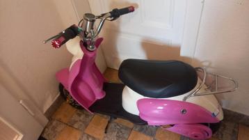 Electriche 650 watt kinder scooter 25 km/ph beschikbaar voor biedingen