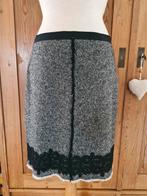 MarcCain rok wol-zijdemix gevoerd kant mt 3 = 38 ZGAN, Maat 38/40 (M), Zwart, Ophalen of Verzenden, Zo goed als nieuw