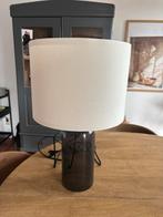 Mooie lamp met glazen voet, Ophalen of Verzenden, Zo goed als nieuw, Grijs, Rond