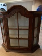 Hangend oud vitrine kastje, Huis en Inrichting, Ophalen, Met deur(en), Notenhout of teak, 50 tot 100 cm