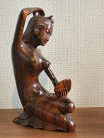 Houten Indisch beeld Indonesië Art Deco vrouw met spiegel, Ophalen of Verzenden