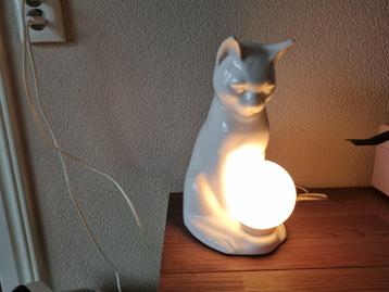 Prachtige Zeldzame Vintage Kat Poes Bol Lamp Keramiek Wit beschikbaar voor biedingen