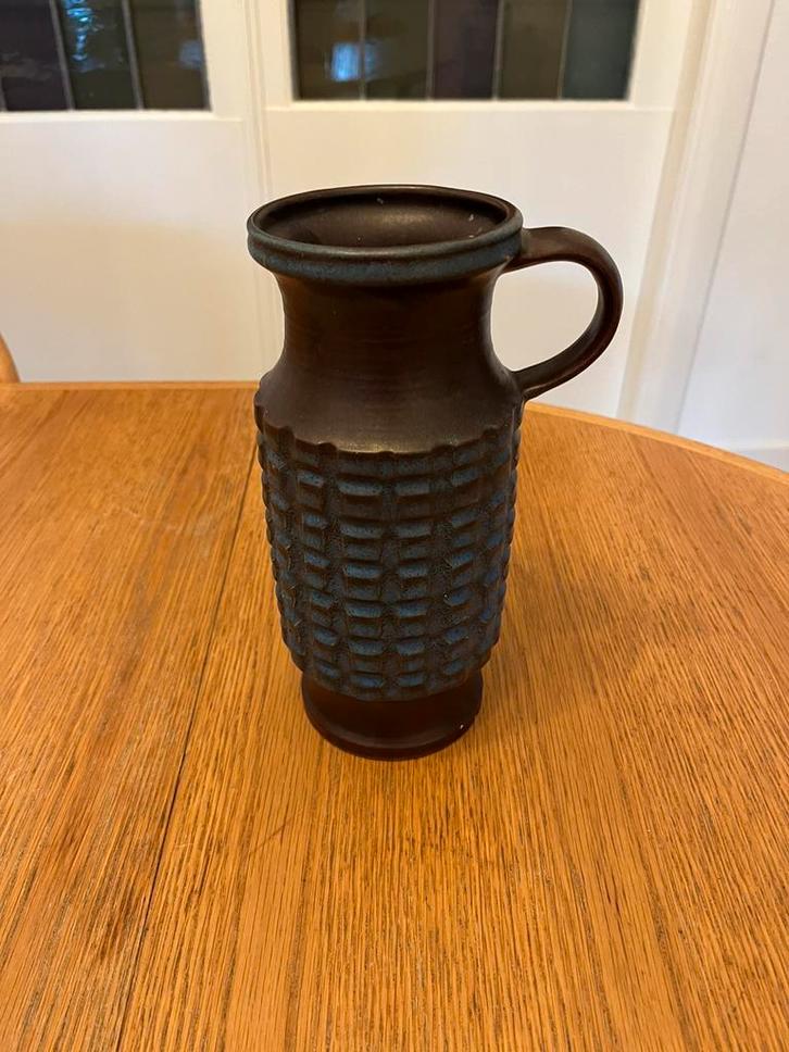 Vintage blauwe vaas / kan met oor West Germany keramiek, Antiek en Kunst, Antiek | Vazen, Ophalen of Verzenden