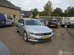 Volkswagen Passat 1.4 TSI Connected Series REST BPM 1000 EUR, Volkswagen, Handgeschakeld, Zilver of Grijs, Benzine