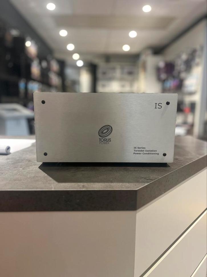 Torus Power IS 4 CE BX lichtnetfilter zo goed als nieuw!, Audio, Tv en Foto, Converters, Zo goed als nieuw, Ophalen