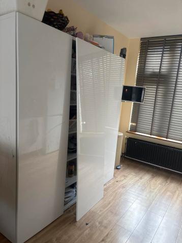 Ikea Besta Kasten met Deuren (3x) - afbeelding 1