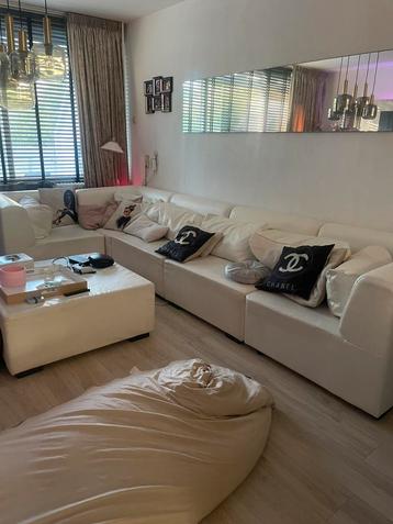 Hoekbank losse elementen in elke opstelling te combineren