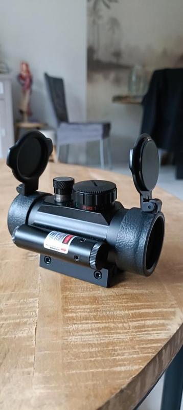 Red dot vizier laser beschikbaar voor biedingen