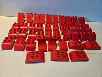Lego Duplo 45 Rode Dakjes/Voetstukjes beschikbaar voor biedingen