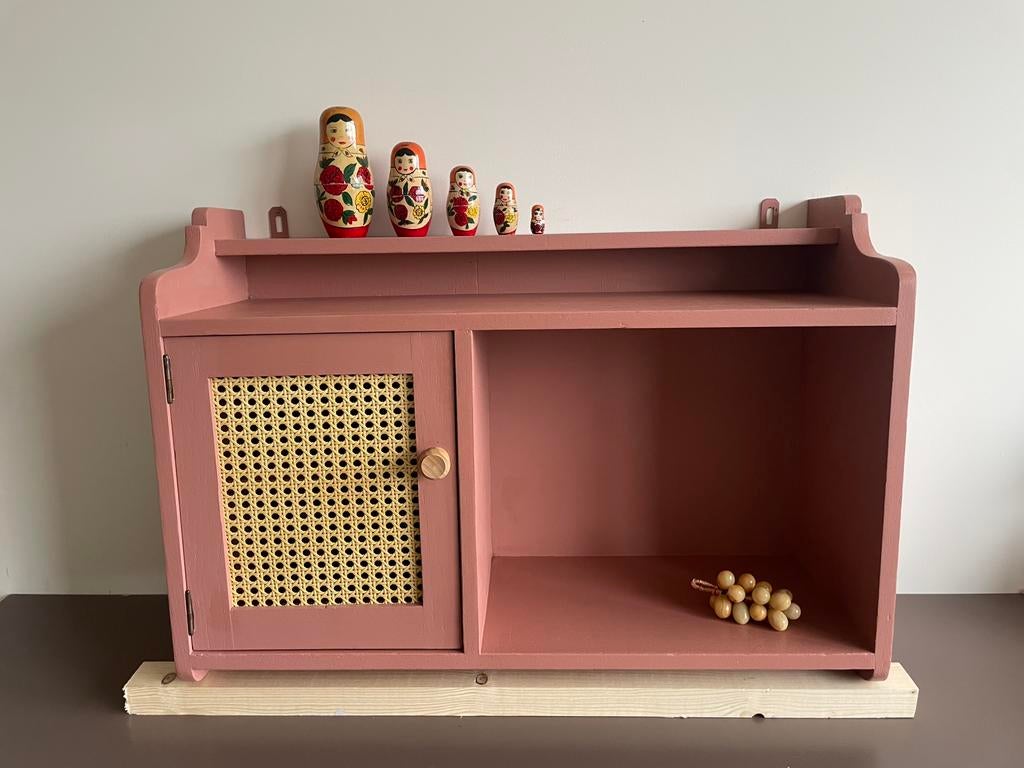 Roze hangkastje | Gerestyled vintage | Webbing deurtje, Huis en Inrichting, Kasten | Overige, Gebruikt, Ophalen