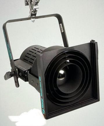 Strand beamlight 500 watt incl flightcase beschikbaar voor biedingen