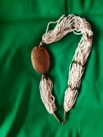 Vintage kralen ketting met hanger, Gebruikt, Wit, Ophalen of Verzenden, Overige materialen