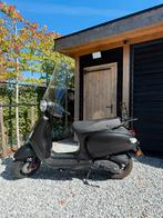 Djjd scooter - Mat zwart - 45 km/u, Ophalen, Zo goed als nieuw, Benzine