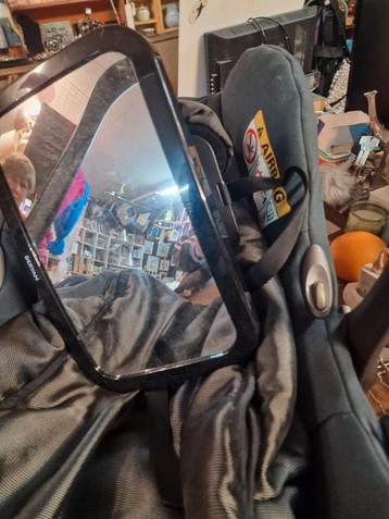 Maxi-Cosi incl. voetenzak & spiegel beschikbaar voor biedingen