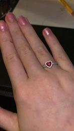 Pandora ring verhoogd rode harten ring 52, 20 of groter, Ophalen of Verzenden, Zo goed als nieuw, Dame
