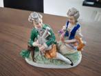 Porselein beeldje, Antiek en Kunst, Antiek | Porselein, Ophalen of Verzenden