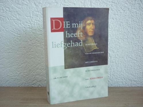 Dr. P. de Vries - Die mij heeft lief gehad, Boeken, Godsdienst en Theologie, Zo goed als nieuw, Christendom | Protestants, Ophalen of Verzenden