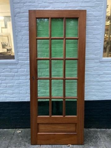 15-ruits hardhouten massieve binnendeur, 83x201,5 cm €250,00 beschikbaar voor biedingen