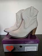 Witte enkellaarsjes met hak – Fabulous Fabs – Maat 41, Wit, Nieuw, Fabulous fabs, Ophalen of Verzenden