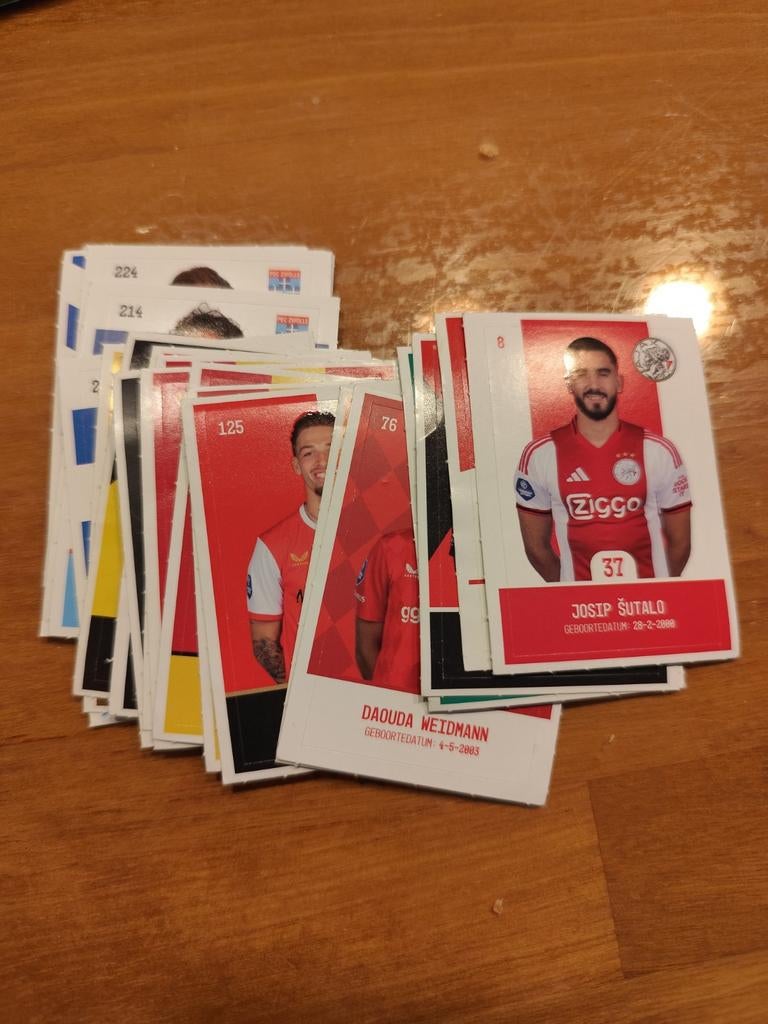 Voetbalplaatjes van de Plus, Verzamelen, Ophalen of Verzenden, Zo goed als nieuw, Overige binnenlandse clubs, Poster, Plaatje of Sticker