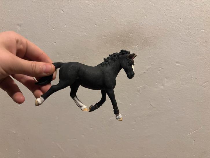 Schleich Repaint Wedstrijdmerrie, Verzamelen, Dierenverzamelingen, Gebruikt, Beeldje of Figuurtje, Paard, Ophalen of Verzenden