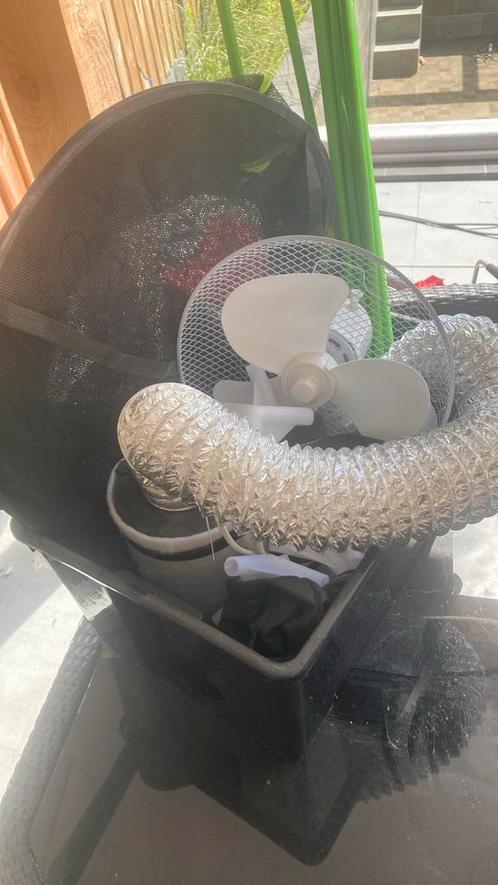 Kweektent en toebehoren., Tuin en Terras, Tuinvazen, Zo goed als nieuw, Ophalen