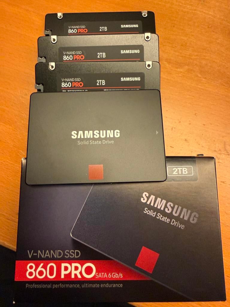 Samsung 860 Pro 2tb ssd 5 stuks, Computers en Software, Harde schijven, Ophalen of Verzenden, Zo goed als nieuw, Desktop