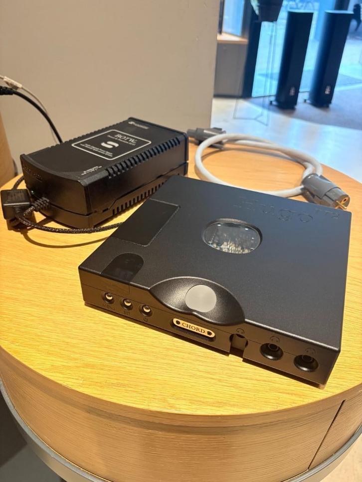 Chord Electronics Hugo TT2 met Sbooster, Audio, Tv en Foto, Converters, Zo goed als nieuw, Ophalen