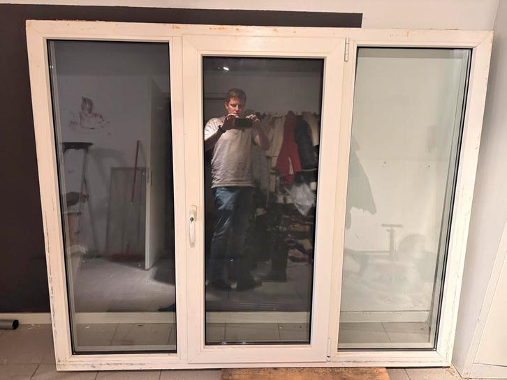 Kunststof Kozijn met Draai Kiep Raam, Doe-het-zelf en Verbouw, Kozijnen en Schuifpuien, Gebruikt, Raamkozijn, Kunststof, 150 tot 225 cm