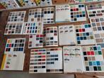 Diverse boeken met kleur stalen voor lak en bekleding. Voor, Ophalen of Verzenden