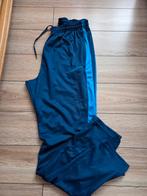 Nike joggingbroek maat 158/170, Kinderen en Baby's, Kinderkleding | Maat 158, Ophalen of Verzenden