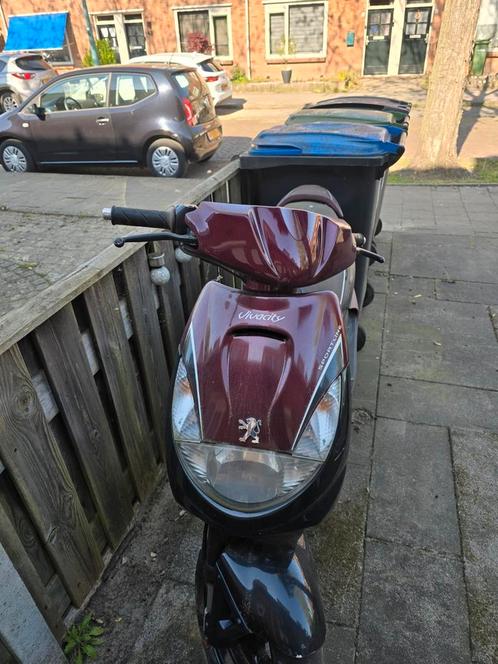 Peugeot viva city ( zonder kenteken ), Fietsen en Brommers, Scooters | Peugeot, Zo goed als nieuw, Vivacity, Maximaal 45 km/u