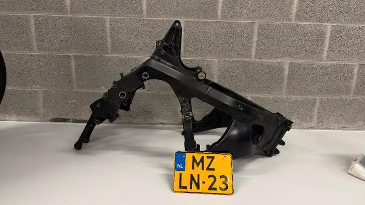 Honda CBR600RR PC37 2003-2006 Frame + NL Kenteken / Papieren, Motoren, Tuning en Styling, Ophalen